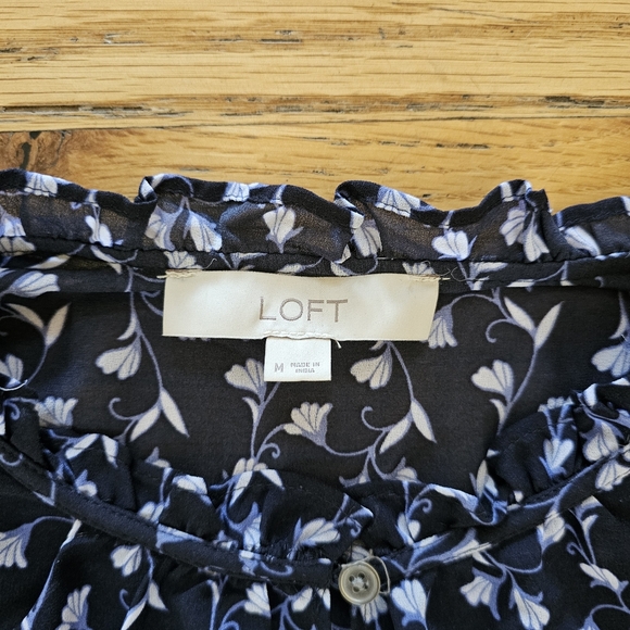 LOFT Size M Peplum Blouse Navy Blue Floral Ruffle Hem Business Casual Chiffon - Picture 7 of 8